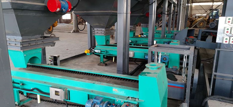 1653987199701067.jpg 銣意環(huán)保-5臺帶式給料機(jī).jpg